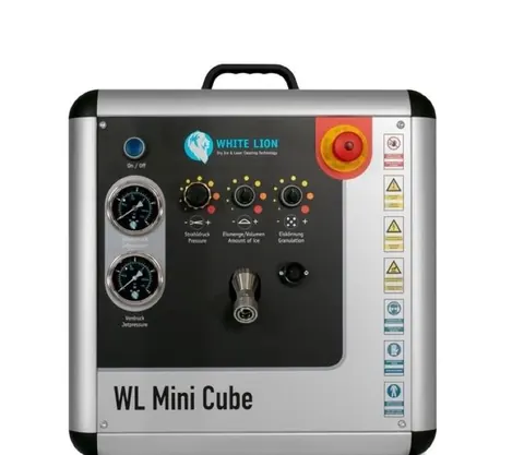 White Lion WL Mini Cube dry ice blasting machine with integrated dry ice grinder